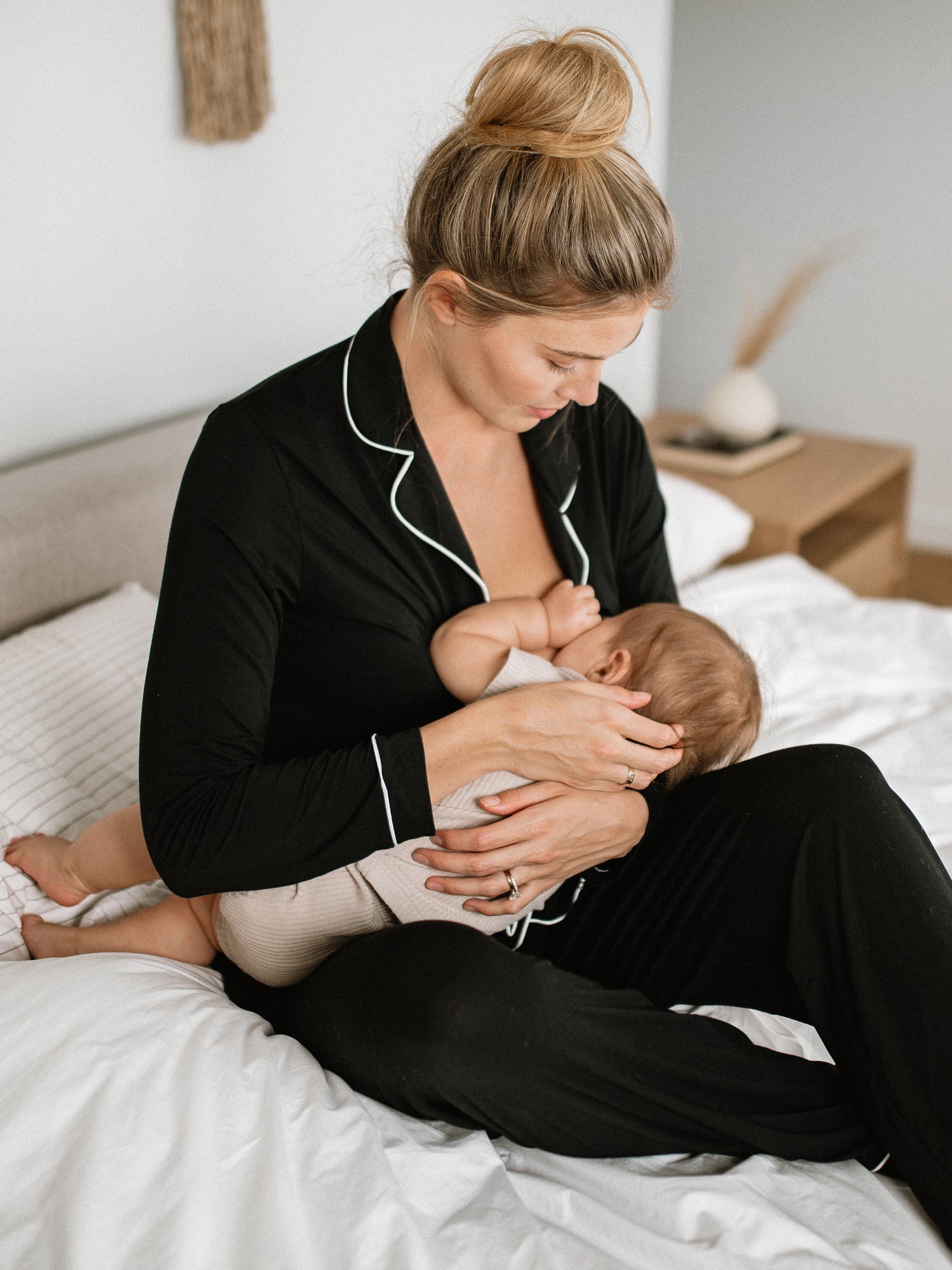 Clea Bamboo Long Sleeve Pajama Set | Black - Image 4