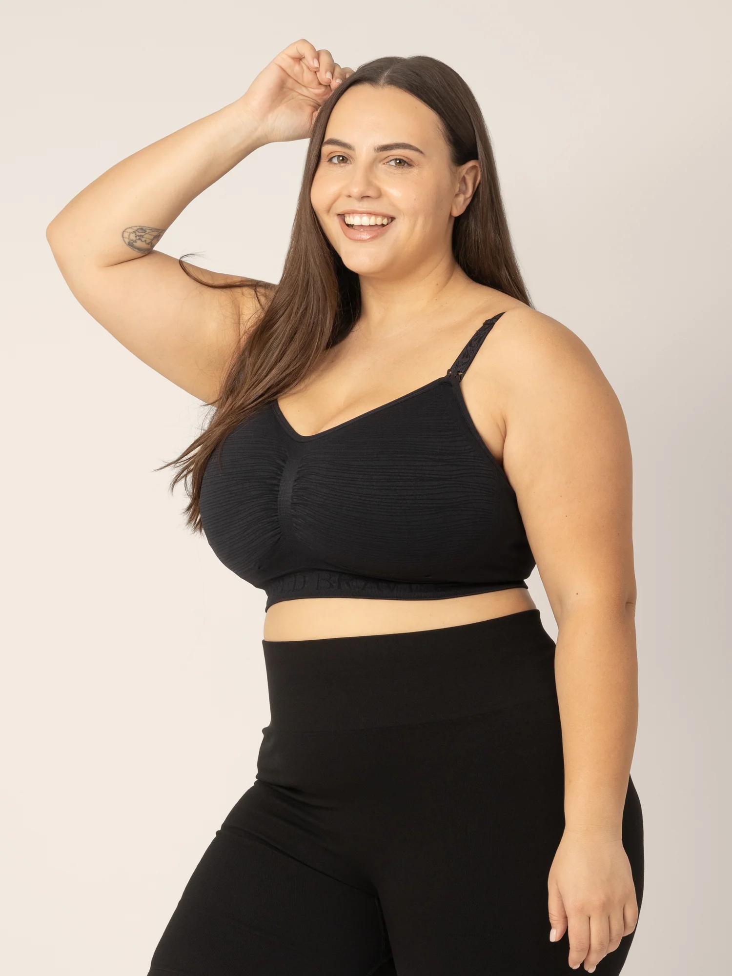 Sublime® Hands-Free Pumping & Nursing Bra | Black - Image 7